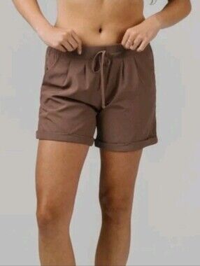 Zyia Women’s Long Summer Short with Liner Brown